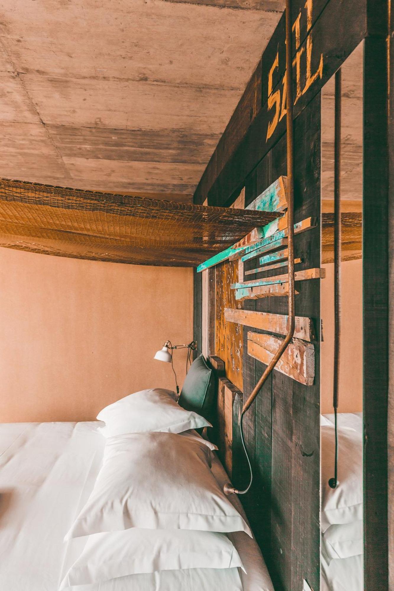 Отель Noah Surf House Portugal Санта-Круш Номер фото